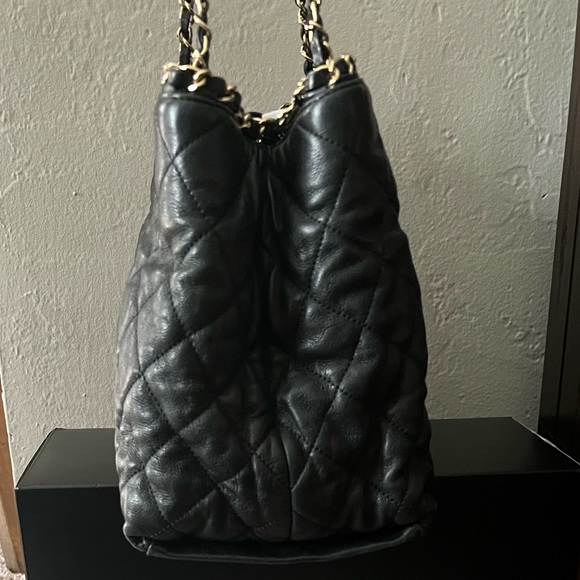Chanel Gold Hardware Black Calfskin Leather Tote - Picture 13 of 16